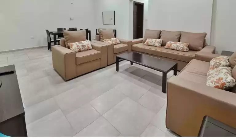 Wohn Klaar eigendom 2 Schlafzimmer U/F Wohnung  zu vermieten in Al Sadd , Doha #10411 - 1  image 
