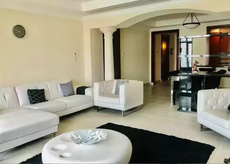 yerleşim Hazır Mülk 2 yatak odası F/F Apartman  kiralık içinde Al Sadd , Doha #10531 - 1  image 