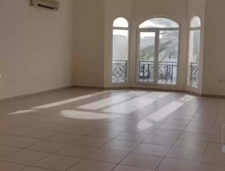 مسکونی املاک آماده 3 خوابه S/F ویلا در مجتمع  برای اجاره که در السد , دوحه #10679 - 1  image 