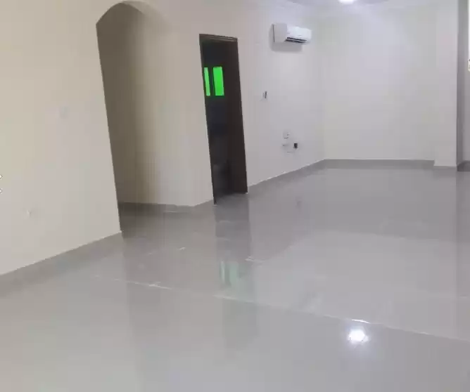 Residencial Listo Propiedad 2 dormitorios U / F Apartamento  alquiler en al-sad , Doha #10693 - 1  image 