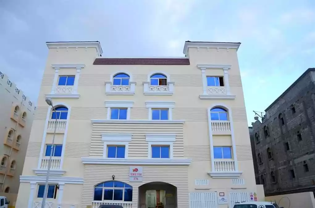 Wohn Klaar eigendom 2 Schlafzimmer F/F Wohnung  zu vermieten in Al Sadd , Doha #10739 - 1  image 