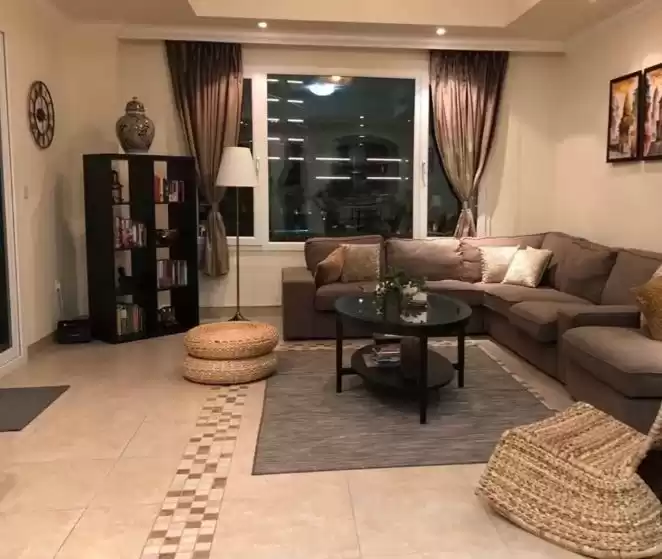 Wohn Klaar eigendom 2 Schlafzimmer F/F Wohnung  zu verkaufen in Al Sadd , Doha #10986 - 1  image 