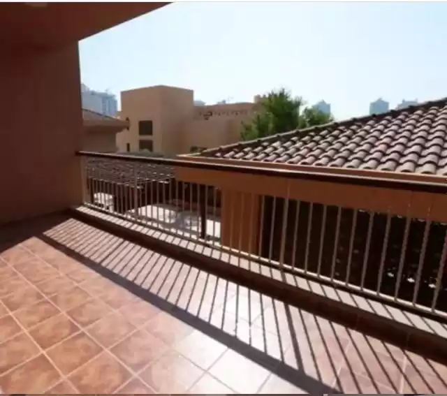Residential Ready Property 2 Bedrooms S/F Apartment  for sale in Al Sadd , Doha #11016 - 1  image 