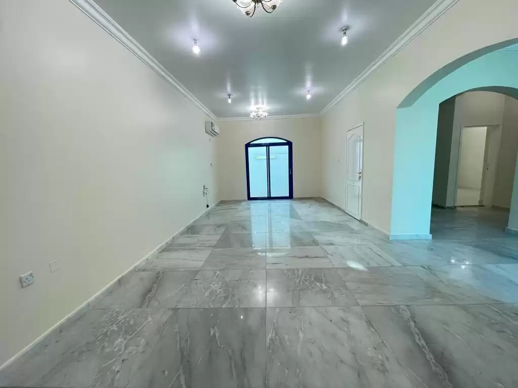 مسکونی املاک آماده 5 اتاق خواب U/F ویلای مستقل  برای اجاره که در السد , دوحه #11219 - 1  image 