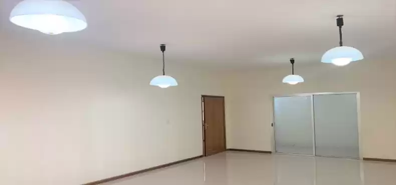 住宅 就绪物业 2 间卧室 U/F 公寓  出租 在 萨德 , 多哈 #11287 - 1  image 