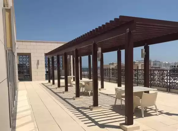yerleşim Hazır Mülk 3 yatak odası F/F Apartman  kiralık içinde Al Sadd , Doha #11518 - 1  image 