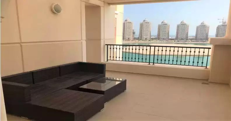 Wohn Klaar eigendom 2 Schlafzimmer F/F Wohnung  zu vermieten in Al Sadd , Doha #11711 - 1  image 