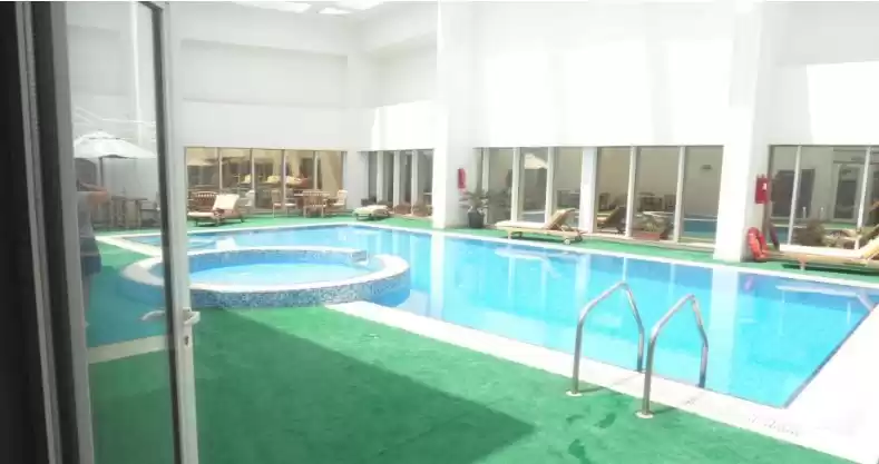 Wohn Klaar eigendom 3 Schlafzimmer F/F Wohnung  zu vermieten in Al Sadd , Doha #11768 - 1  image 