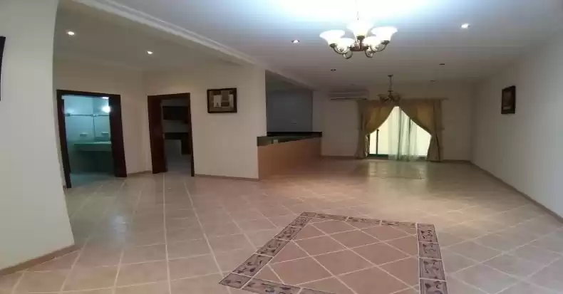 住宅 就绪物业 5 间卧室 楼/楼 大院别墅  出租 在 多哈 #11888 - 1  image 