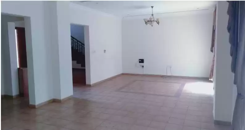 مسکونی املاک آماده 3 خوابه S/F ویلا در مجتمع  برای اجاره که در السد , دوحه #11911 - 1  image 