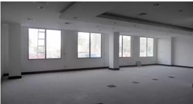 Comercial Listo Propiedad U / F Oficina  alquiler en Doha #12054 - 1  image 