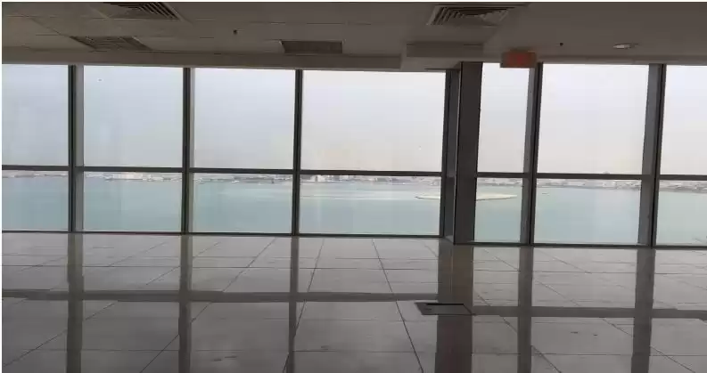 Reklam Hazır Mülk U/F Ofis  kiralık içinde Al Sadd , Doha #12088 - 1  image 