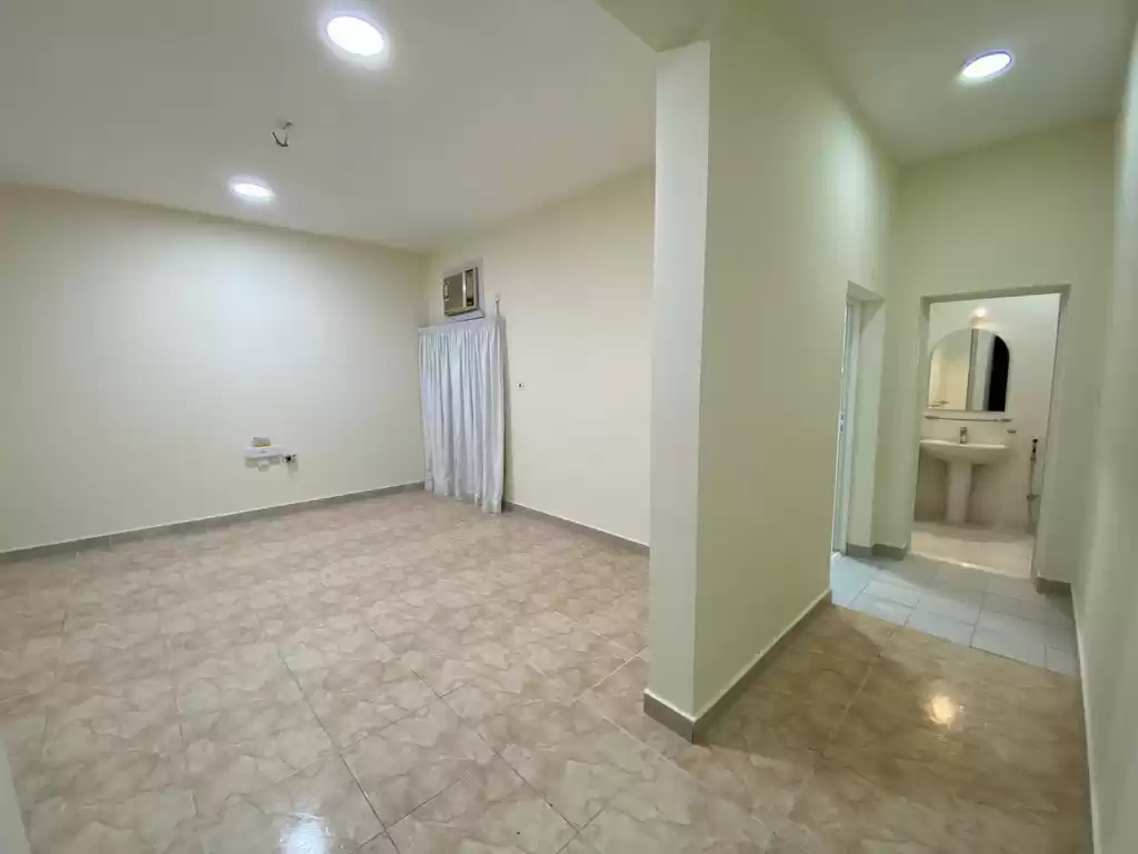 مسکونی املاک آماده 2 اتاق خواب U/F اپارتمان  برای اجاره که در السد , دوحه #12176 - 1  image 