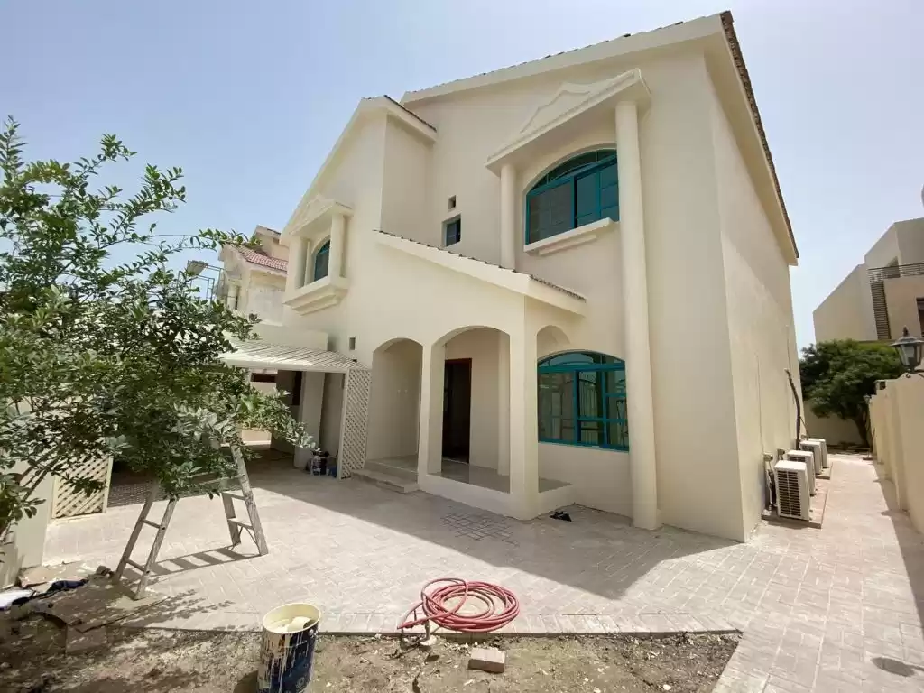 سكني عقار جاهز 4 غرف  غير مفروش فيلا  للإيجار في السد , الدوحة #12186 - 1  صورة 