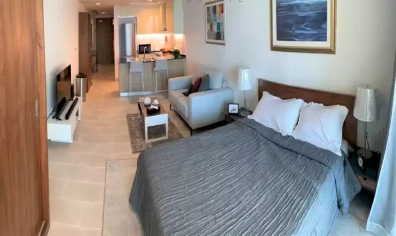yerleşim Hazır Mülk 1 yatak odası F/F Apartman  kiralık içinde Doha #12293 - 1  image 
