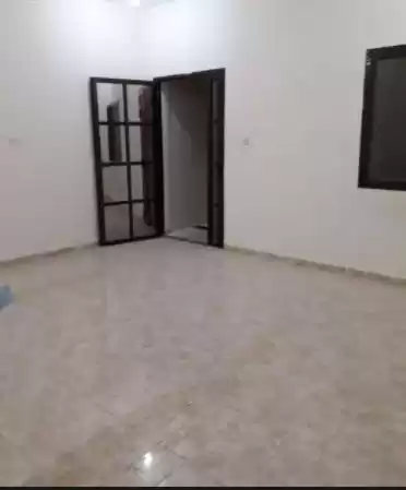 Residential Ready Property Studio S/F Apartment  for rent in Doha #12303 - 1  image 
