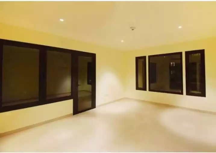 Wohn Klaar eigendom 2 Schlafzimmer S/F Wohnung  zu verkaufen in Al Sadd , Doha #12346 - 1  image 