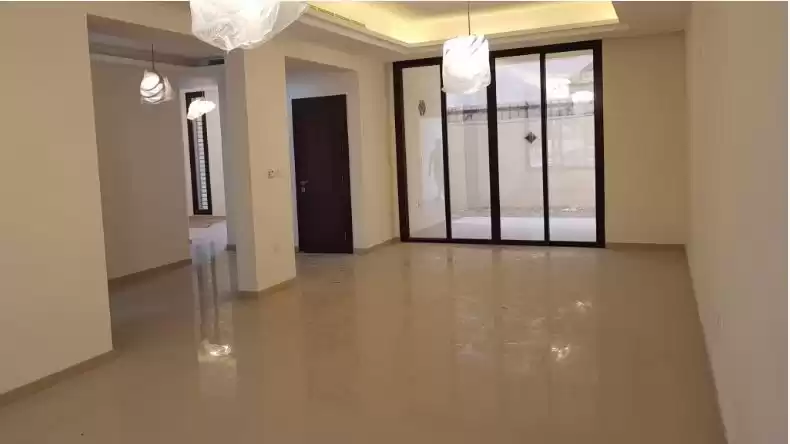 住宅 就绪物业 4 间卧室 顺丰 大院别墅  出租 在 萨德 , 多哈 #12390 - 1  image 