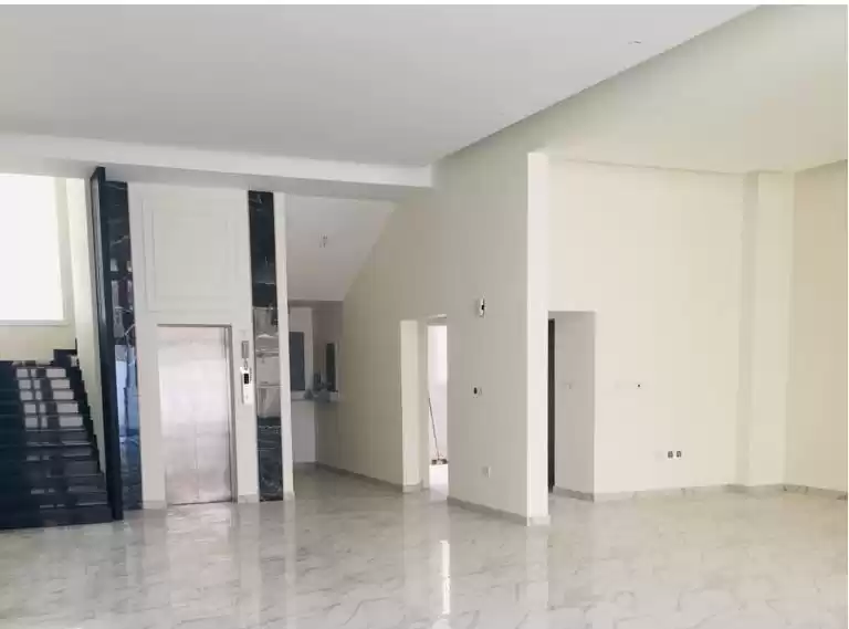 مسکونی املاک آماده 6 اتاق خواب U/F ویلای مستقل  برای اجاره که در دوحه #12402 - 1  image 