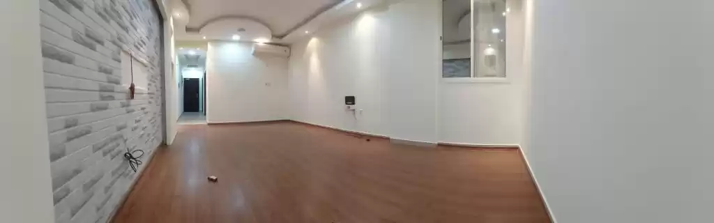 Residential Ready Property 2 Bedrooms U/F Apartment  for rent in Al Sadd , Doha #12412 - 1  image 