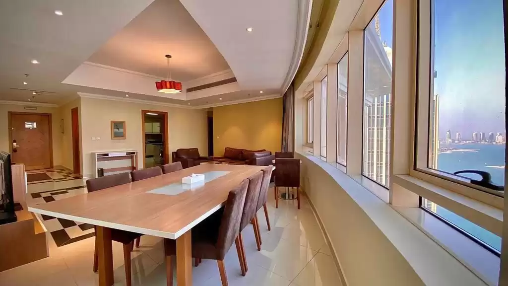 Wohn Klaar eigendom 3 Schlafzimmer F/F Wohnung  zu vermieten in Al Sadd , Doha #12437 - 1  image 