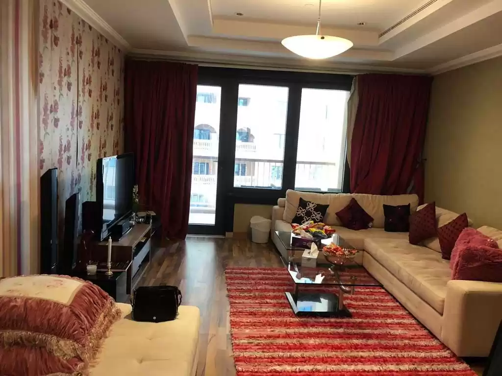 yerleşim Hazır Mülk 1 yatak odası F/F Apartman  kiralık içinde Al Sadd , Doha #12527 - 1  image 