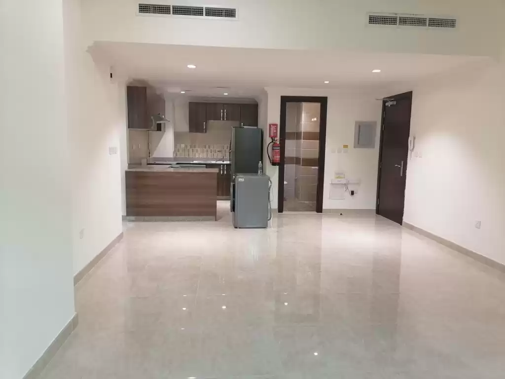 مسکونی املاک آماده 2 اتاق خواب S/F اپارتمان  برای اجاره که در السد , دوحه #12649 - 1  image 