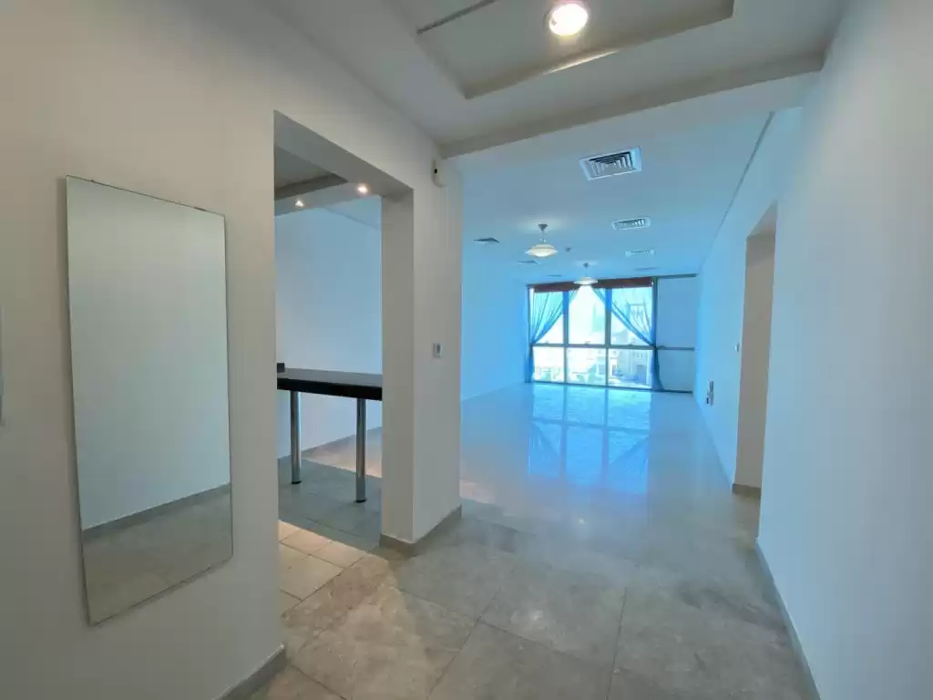 yerleşim Hazır Mülk 2 yatak odası S/F Apartman  kiralık içinde Al Sadd , Doha #12724 - 1  image 