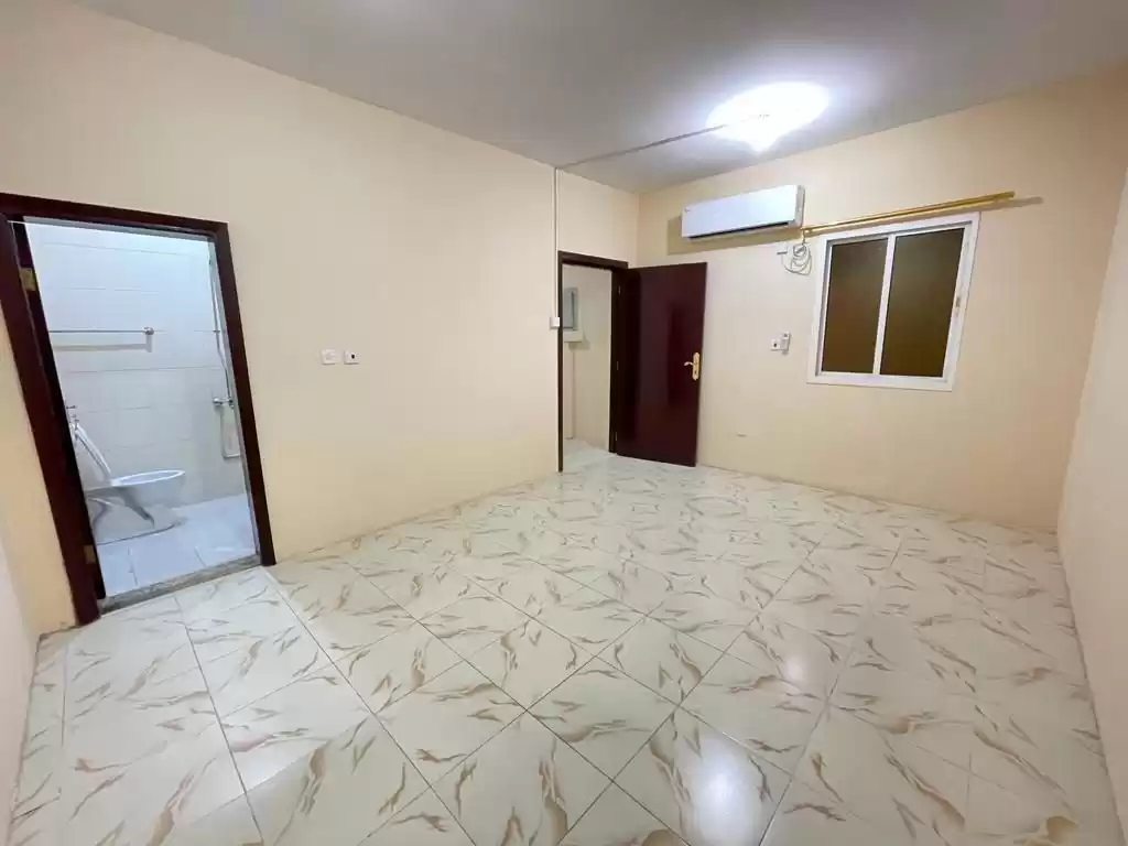 住宅 就绪物业 1 间卧室 U/F 公寓  出租 在 萨德 , 多哈 #12750 - 1  image 
