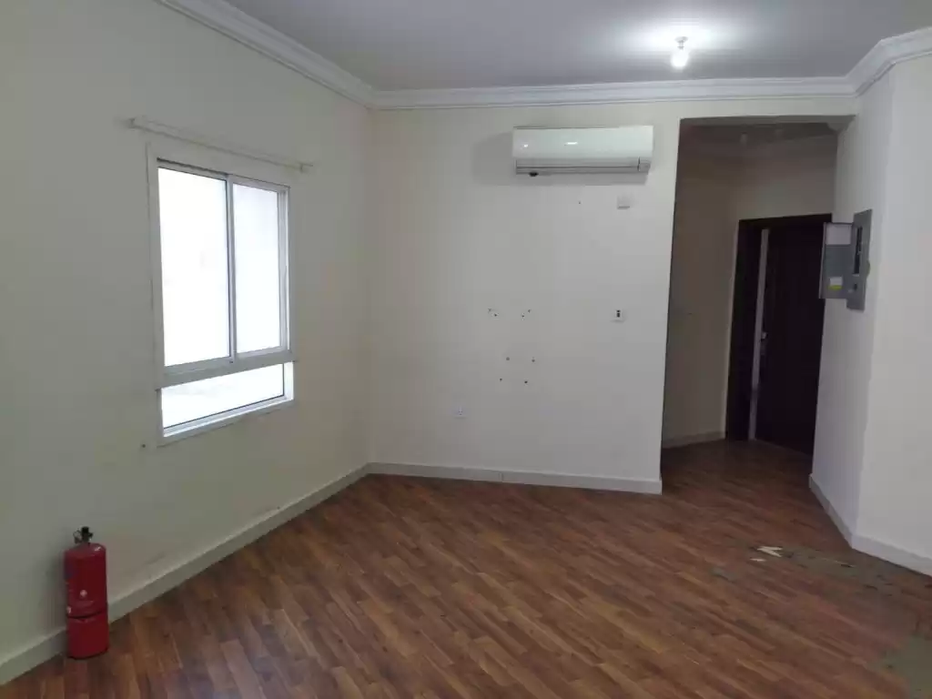 Résidentiel Propriété prête 1 chambre U / f Appartement  a louer au Al-Sadd , Doha #12819 - 1  image 