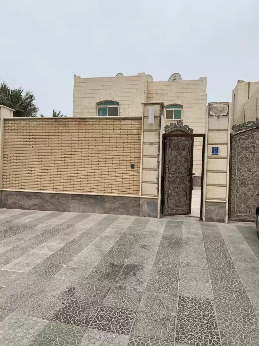 Residential Ready Property 1 Bedroom U/F Apartment  for rent in Al Sadd , Doha #12852 - 1  image 