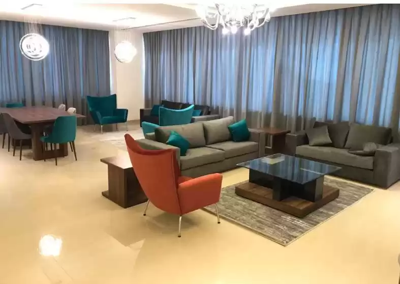 Residential Ready Property 2 Bedrooms F/F Apartment  for rent in Al Sadd , Doha #12930 - 1  image 