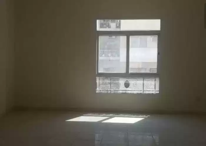 سكنية وتجارية عقار جاهز 7+ غرف  غير مفروش مخيم عمال  للإيجار في الدوحة #12935 - 1  صورة 