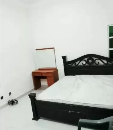 Résidentiel Propriété prête 1 chambre S / F Appartement  a louer au Al-Sadd , Doha #13026 - 1  image 
