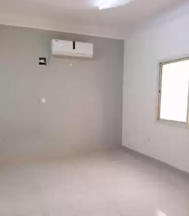 住宅 就绪物业 1 间卧室 U/F 公寓  出租 在 萨德 , 多哈 #13029 - 1  image 