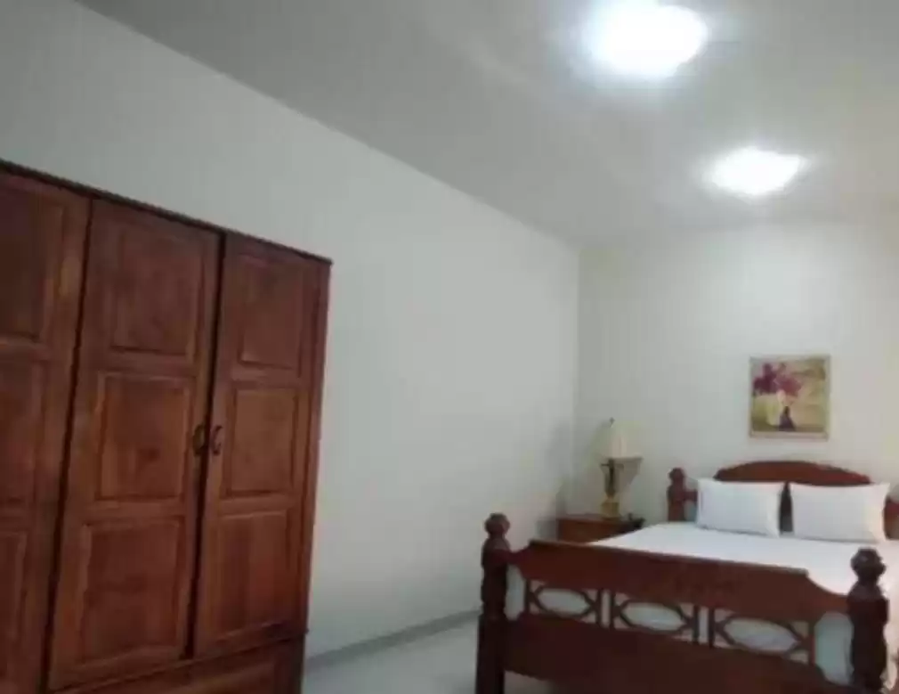Wohn Klaar eigendom 1 Schlafzimmer F/F Wohnung  zu vermieten in Doha #13070 - 1  image 