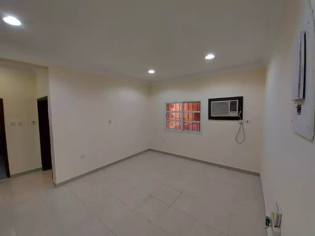 مسکونی املاک آماده 2 اتاق خواب U/F اپارتمان  برای اجاره که در السد , دوحه #13130 - 1  image 