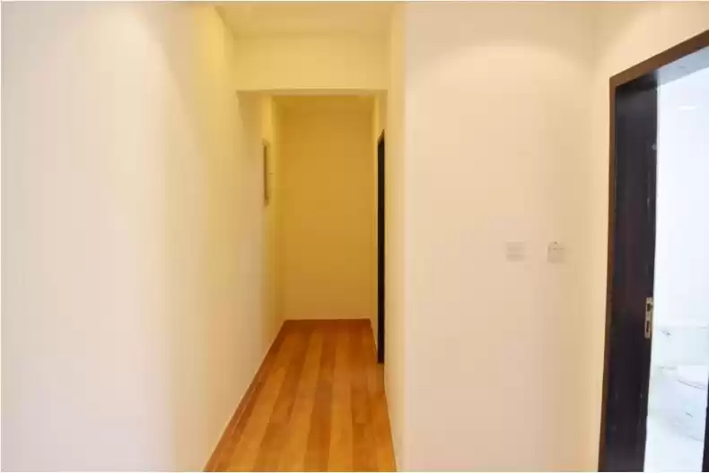 住宅 就绪物业 2 间卧室 U/F 公寓  出租 在 萨德 , 多哈 #13159 - 1  image 