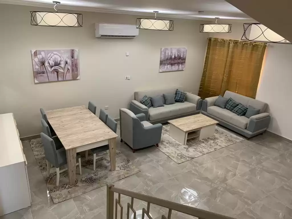 yerleşim Hazır Mülk 4 Yatak Odası F/F Site İçinde Villa  kiralık içinde Al Sadd , Doha #13224 - 1  image 