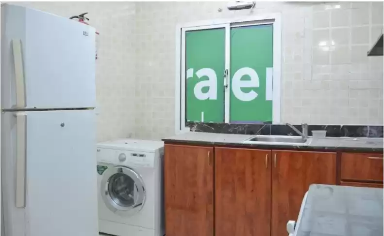 yerleşim Hazır Mülk 1 yatak odası F/F Apartman  kiralık içinde Al Sadd , Doha #13279 - 1  image 