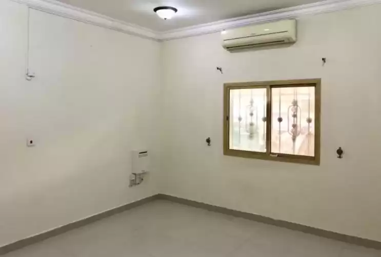 住宅 就绪物业 2 间卧室 U/F 公寓  出租 在 萨德 , 多哈 #13290 - 1  image 