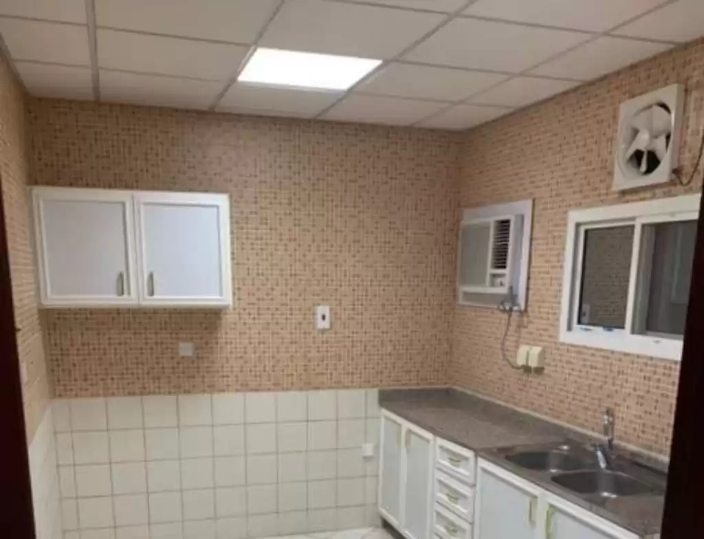 住宅 就绪物业 2 间卧室 U/F 公寓  出租 在 萨德 , 多哈 #13304 - 1  image 