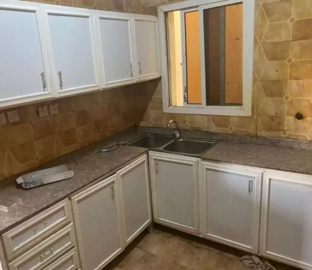 住宅 就绪物业 2 间卧室 U/F 公寓  出租 在 萨德 , 多哈 #13332 - 1  image 