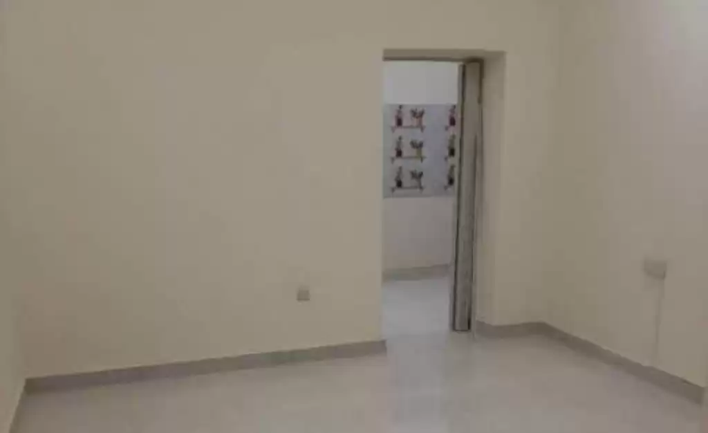 Residential Ready Property 2 Bedrooms F/F Apartment  for rent in Al Sadd , Doha #13340 - 1  image 