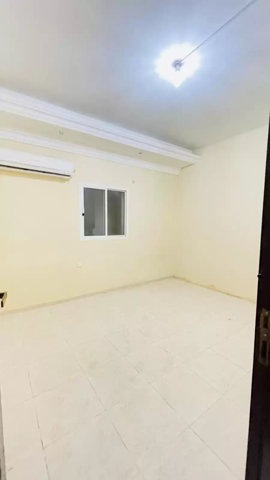 Residential Ready Property 1 Bedroom S/F Apartment  for rent in Al Sadd , Doha #13360 - 1  image 