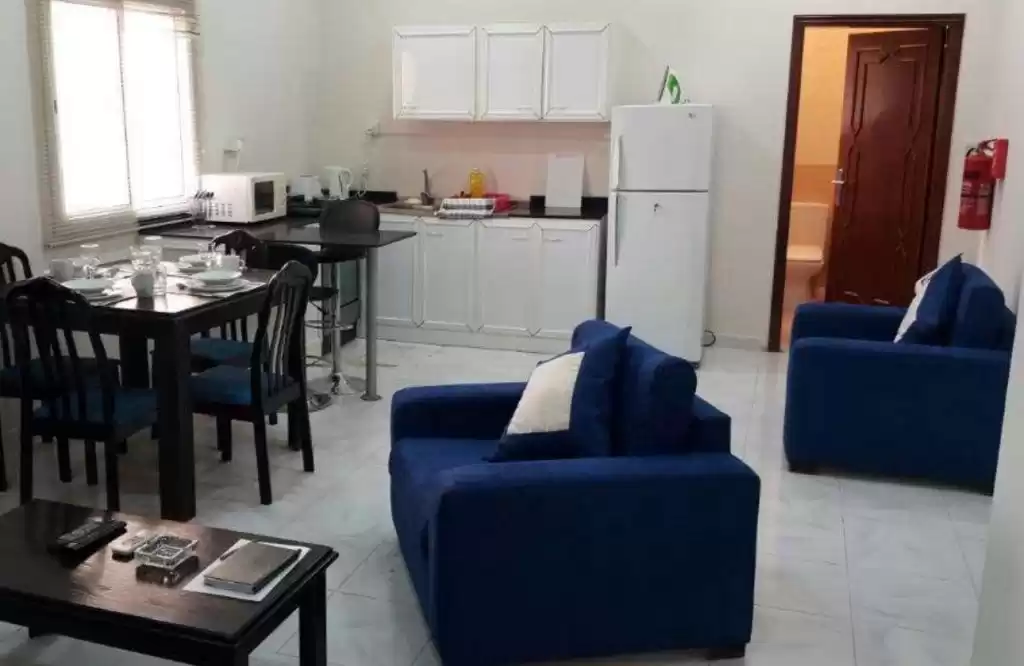 Residential Ready Property 1 Bedroom F/F Apartment  for rent in Doha #13427 - 1  image 