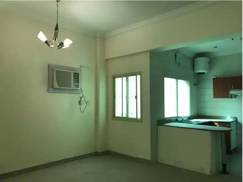 Residential Ready Property 2 Bedrooms U/F Apartment  for rent in Al Sadd , Doha #13445 - 1  image 