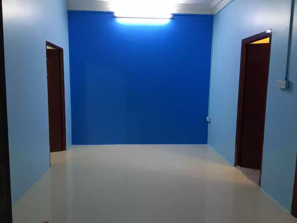 yerleşim Hazır Mülk 1 yatak odası U/F Apartman  kiralık içinde Al Sadd , Doha #13536 - 1  image 