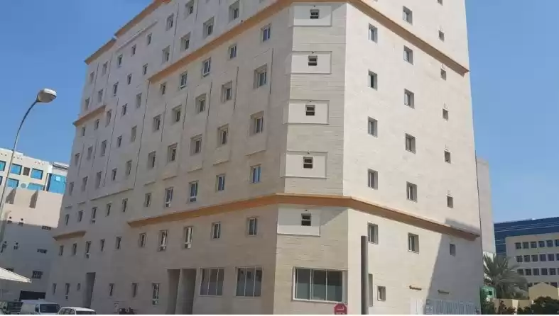 Residential Ready Property 3 Bedrooms F/F Building  for sale in Al Sadd , Doha #13651 - 1  image 