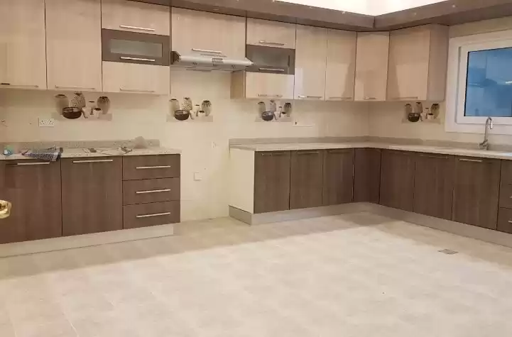 Résidentiel Propriété prête 7 chambres U / f Villa à Compound  à vendre au Al-Sadd , Doha #13709 - 1  image 